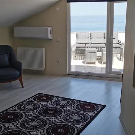 Deniz Manzarali Dublex Apartment