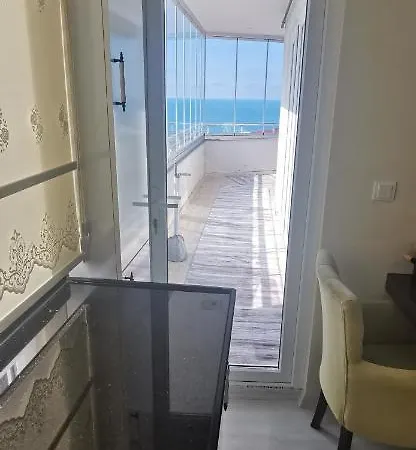 Deniz Manzarali Dublex Apartment Trabzon
